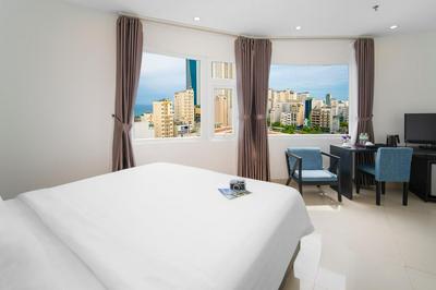 ELC Luxury Hotel Danang - An Thuong Walking Street