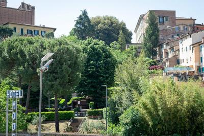 PORTA OVILE CIVICO 5