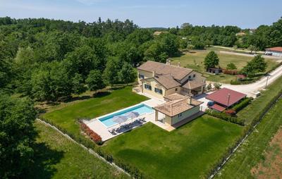 Holiday House Mateo with Private Pool