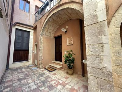 Corte Roma 148 Apt