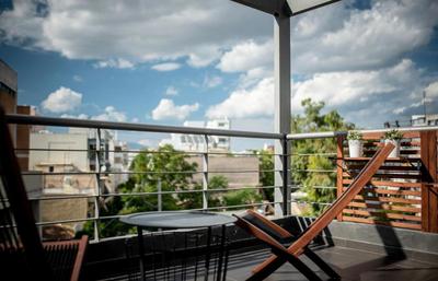 Modern Loft 50m from Metro