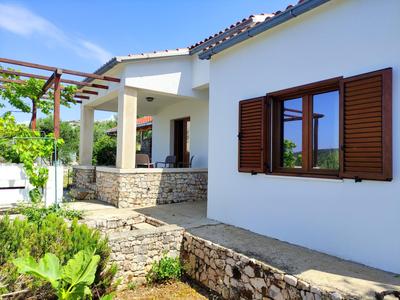Aldos House