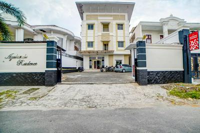 OYO 91170 Ayahanda Residence