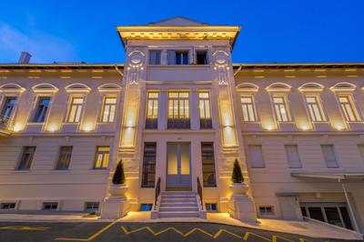 Studio apartments in center of Opatija