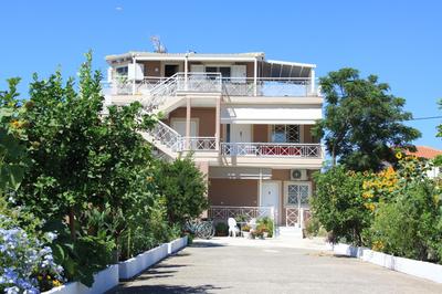 Asteri Apartments Mytikas 2-Bedroom Penthouse 360 Views