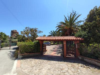 Kalura Sea House