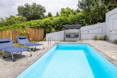 Summer Stories Pool Villa