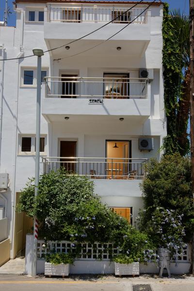 Semeli Stalis Apartments