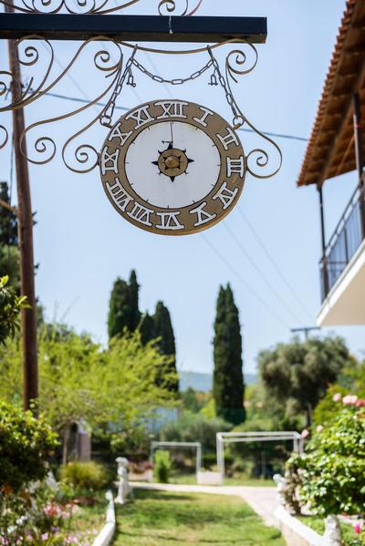 Aloe Seaview Apartments with private Hot Tub by Konnect