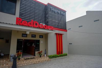RedDoorz near Kampus UMP Purwokerto 2