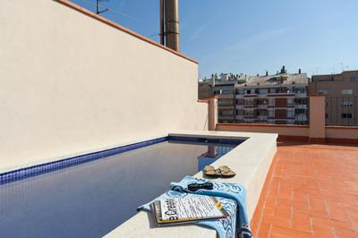 Aparteasy - Deluxe Family Apartments with Pool