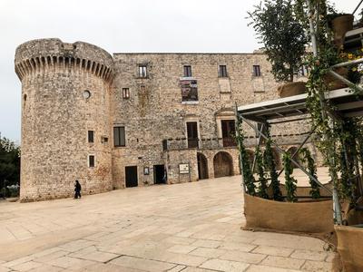 Tao Stones - Alloggio in pietra