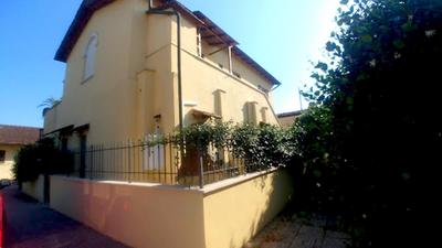 Leda's Home