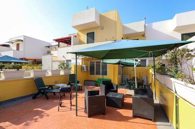 Family apartment in Torre Pali with private 100 sqm garden