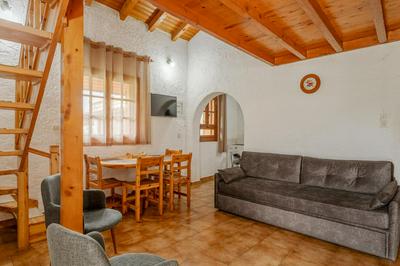 Sophia's Maisonette 1