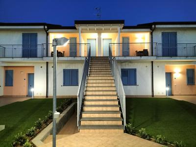 Icaro Apartments with a beautiful pool