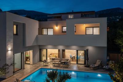 Luxury Villa IN with Heated Pool