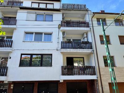 Classic Silver Apartman