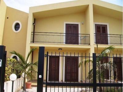 Villa del Conte Holidays