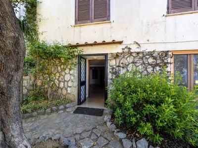 Ulivi Apt - De Vivo Realty Sorrento