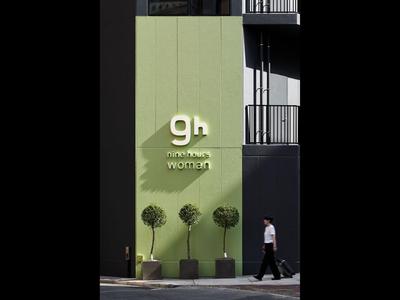 9h nine hours woman Shinjuku