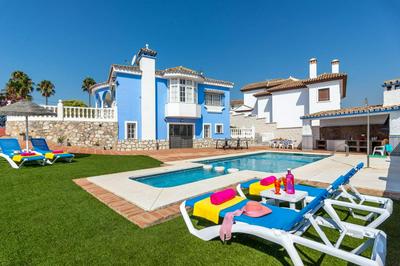 Villa Tia Ana by Villa Plus