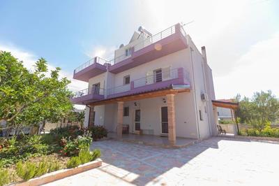 PREMIER GUEST HOUSE