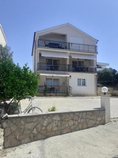 Apartments Gverić
