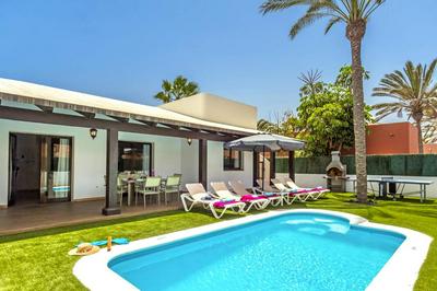 Villa Oasis by Villa Plus
