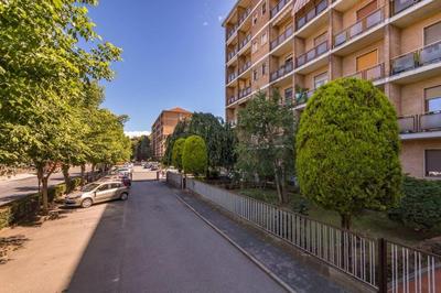 MERCADANTE FAMILY APARTMENT