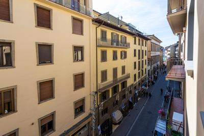 Ponte Vecchio Deluxe Apartments