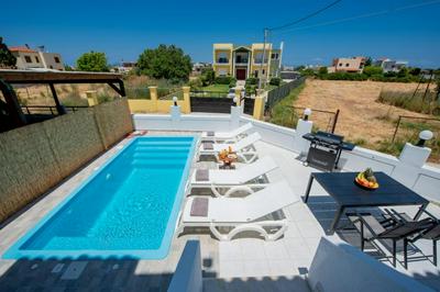 Kremasti Pool Villa near the beach