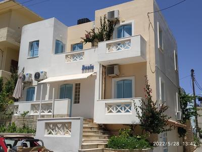 Renia Studio-apartments-studio