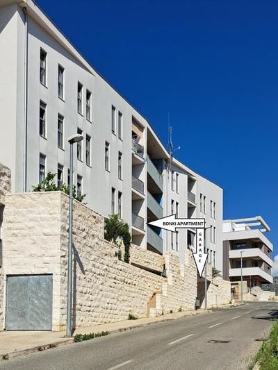 Bonki apartment private free parking