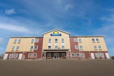 Elk Island Studios - Lamont