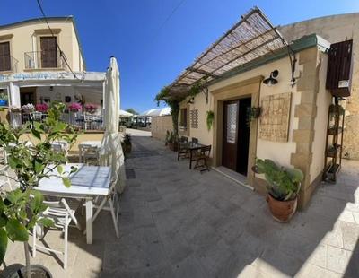 Casamari nel centro di Marzamemi