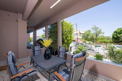 Rena's luxury apartment with free private parking