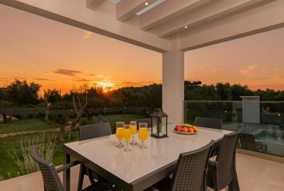 Valentino Luxury Villa