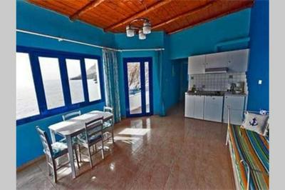 Great sea-view apartment.