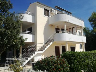 Apartments Mara