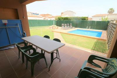 PENI 168A - Belle maison avec piscine