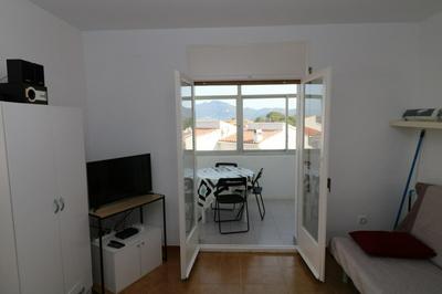 PuigRom 39b - Estudio con piscina comunitaria