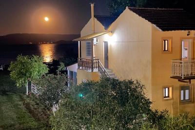 Sandy Beach Houses - Sea View