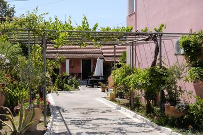 Mouzakitis Apartments 3