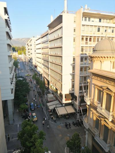 Heart of Athens 2BR Syntagma Parliament View