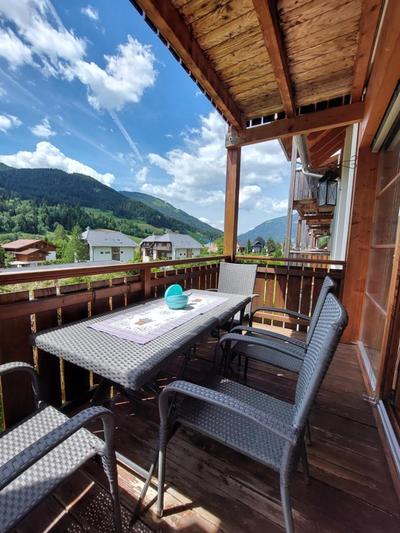 Fuchs Apartment with Balcony and Mountain View