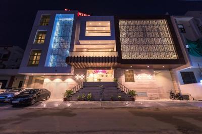 Hotel Sapphire World