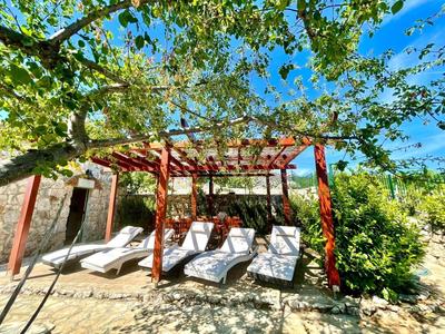 Villa Sagosde with Swimming Pool and Mini Golf