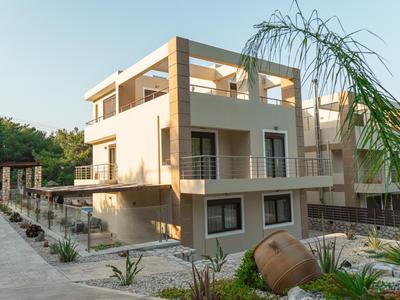 Adonis Villa in nature