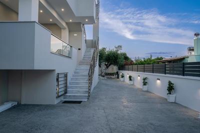 Royal View Villa - Private Pool & Hot Tub